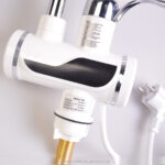 Robinet Electric cu Incalzire Instantanee a Apei, Afisaj Temperatura LED, Orizontal cu Montaj pe Chiuveta/Cada, Putere 3000 W, Apa Calda 30°C-60°C, Alb, Z007XDT - imagine 3